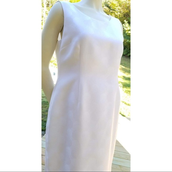 Jones Studio Knee Length White Dress Size 10 - Picture 8 of 8
